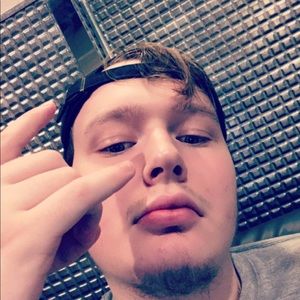 Meet your Posher, Bradley